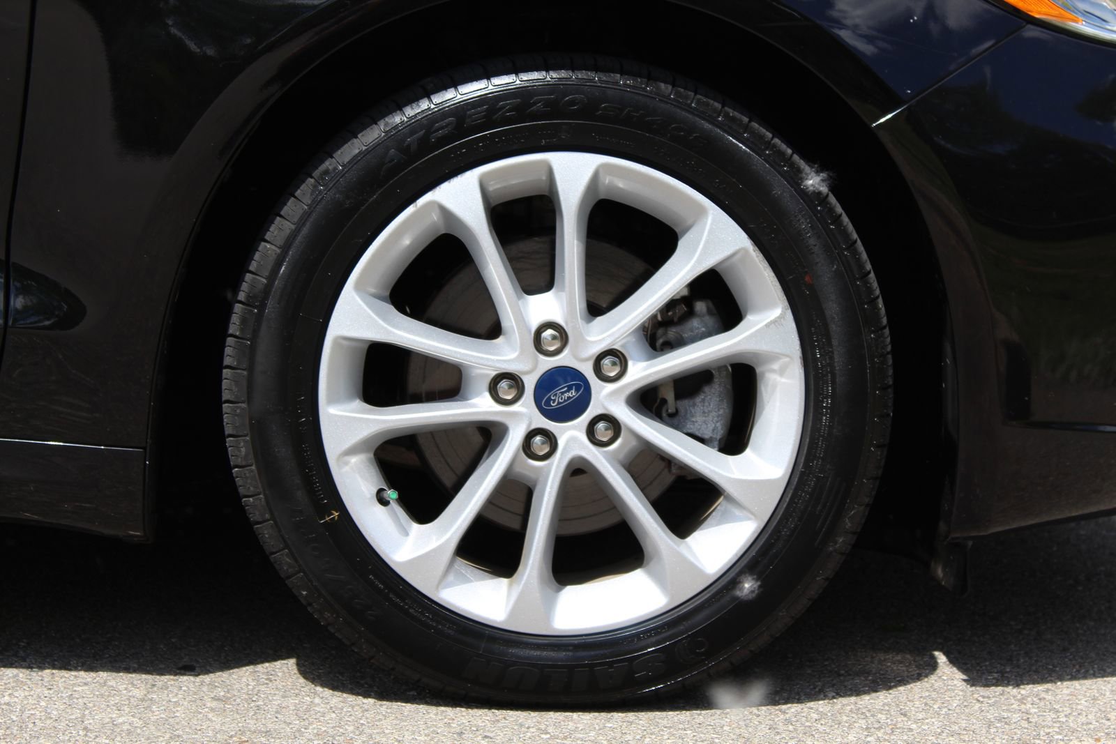 Used 2020 Ford Fusion SE FWD image 23