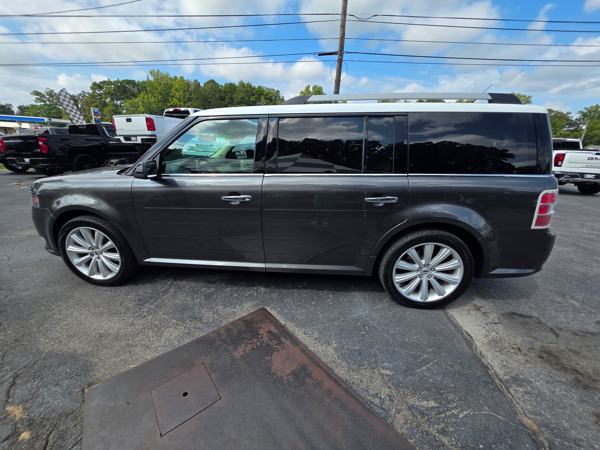 Used 2017 Ford Flex SEL w/ Equipment Group 202A FWD image 8