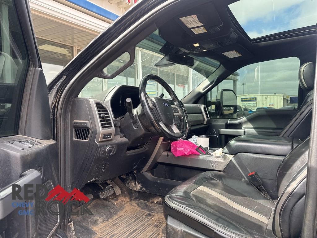 Used 2019 Ford F350 Platinum w/ Platinum Ultimate Package AWD/4WD image 2