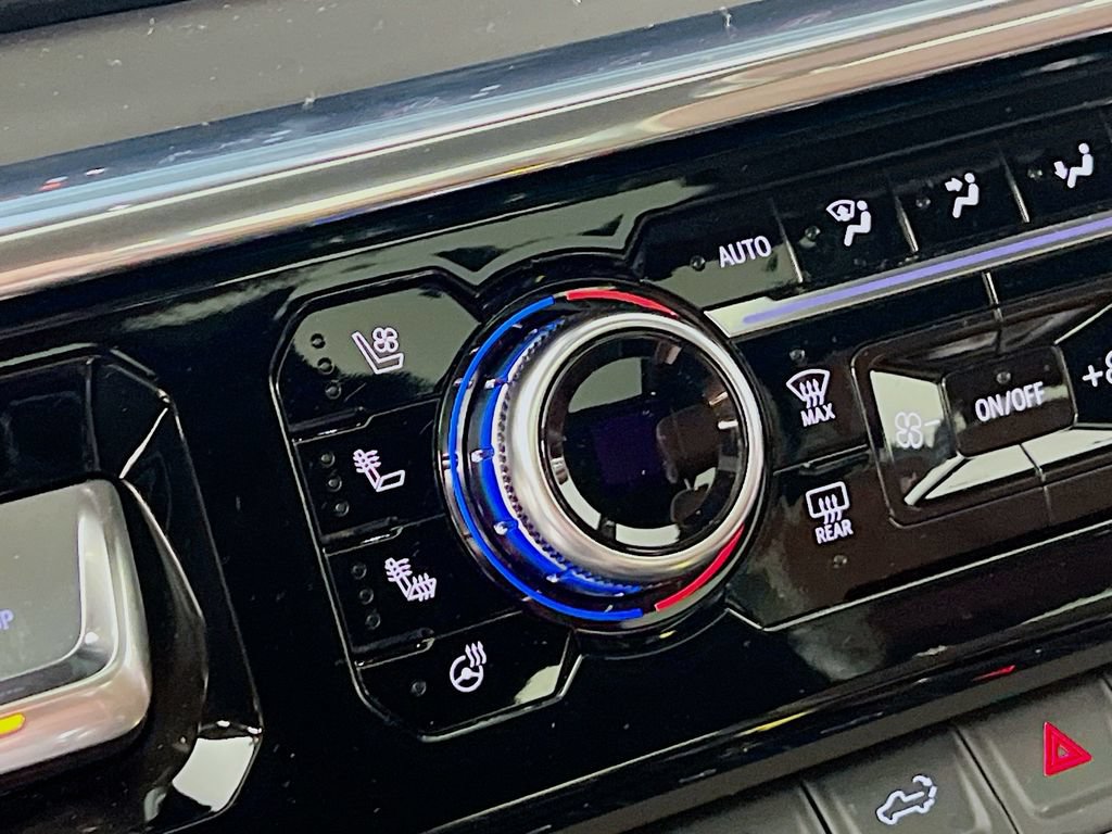 Certified 2025 GMC Sierra 1500 Denali Ultimate AWD/4WD image 18