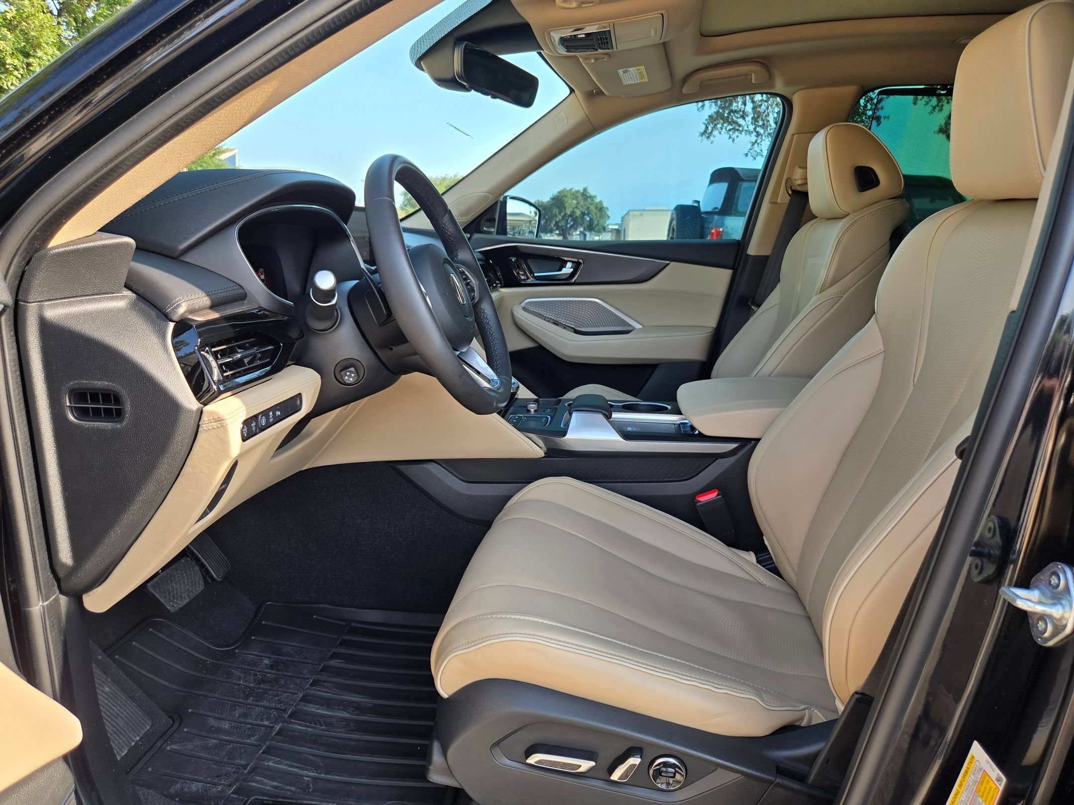Used 2023 Acura MDX SH-AWD w/ Advance Package image 10