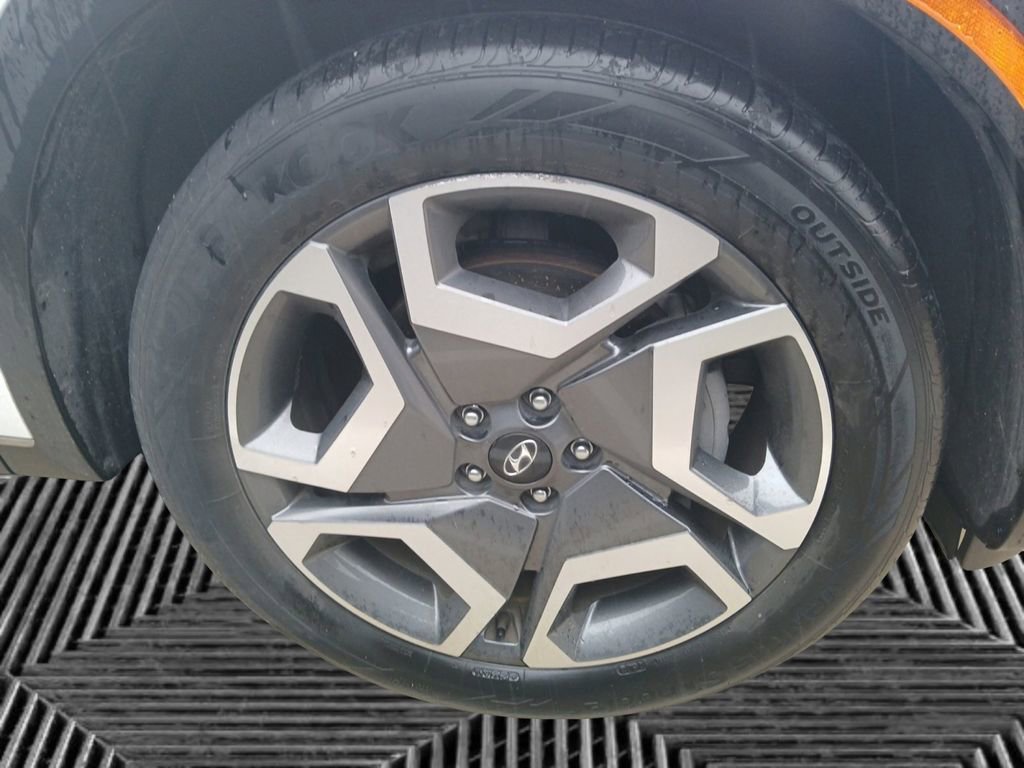 Used 2024 Hyundai Palisade Limited FWD image 5