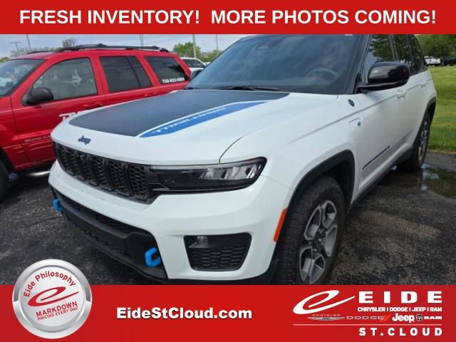 Used 2022 Jeep Grand Cherokee Trailhawk AWD/4WD image 1