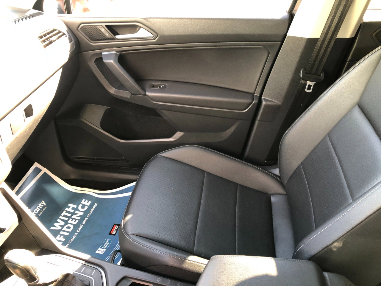 Used 2019 Volkswagen Tiguan SE w/ Panoramic Sunroof Package image 23