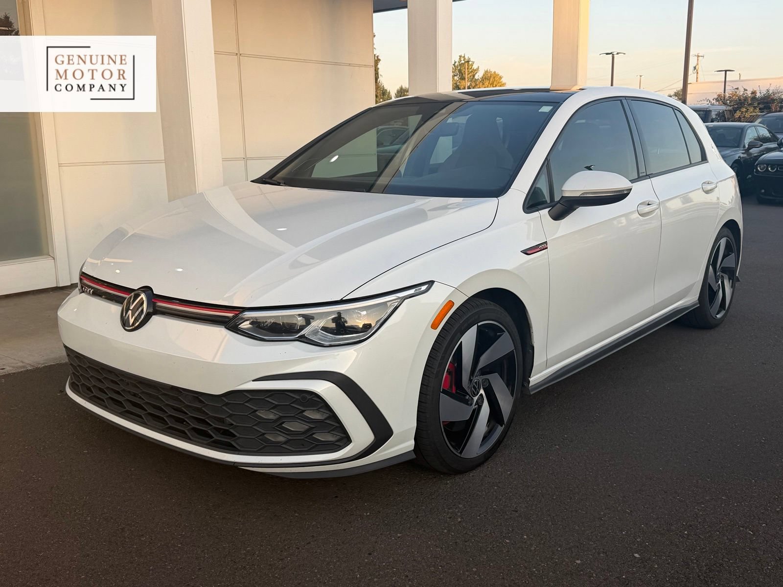 Used 2022 Volkswagen GTI SE FWD image 1