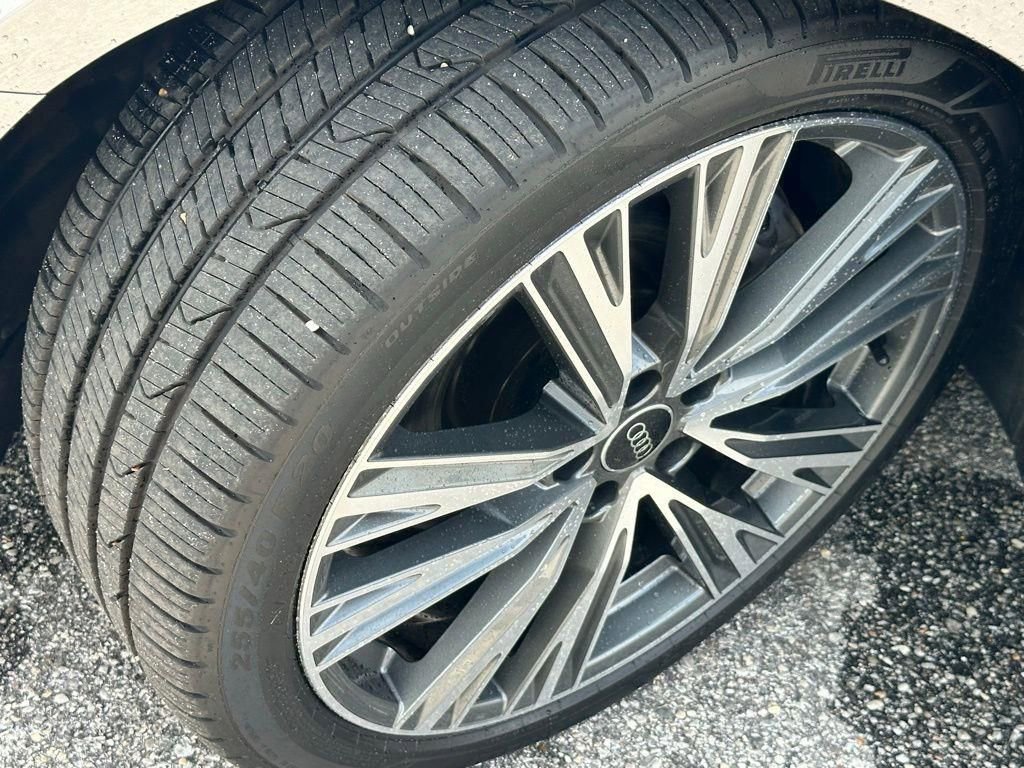Used 2021 Audi A6 Premium Plus w/ Premium Plus Package AWD/4WD image 27