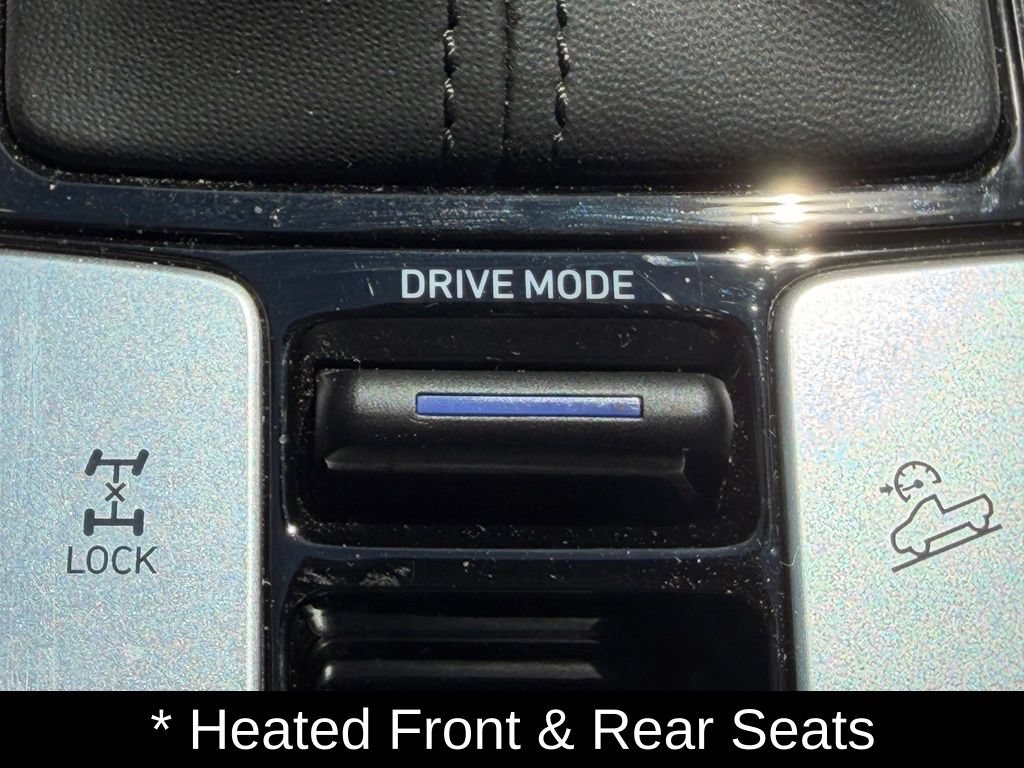 Certified 2025 Hyundai Santa Cruz Limited AWD/4WD image 29