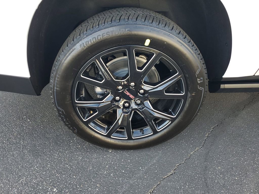 New 2026 GMC Yukon XL Denali w/ Sun & Power Step Package image 5