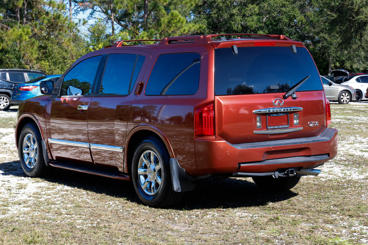 Used 2004 INFINITI QX56 2WD w/ Smart Vision Pkg image 5