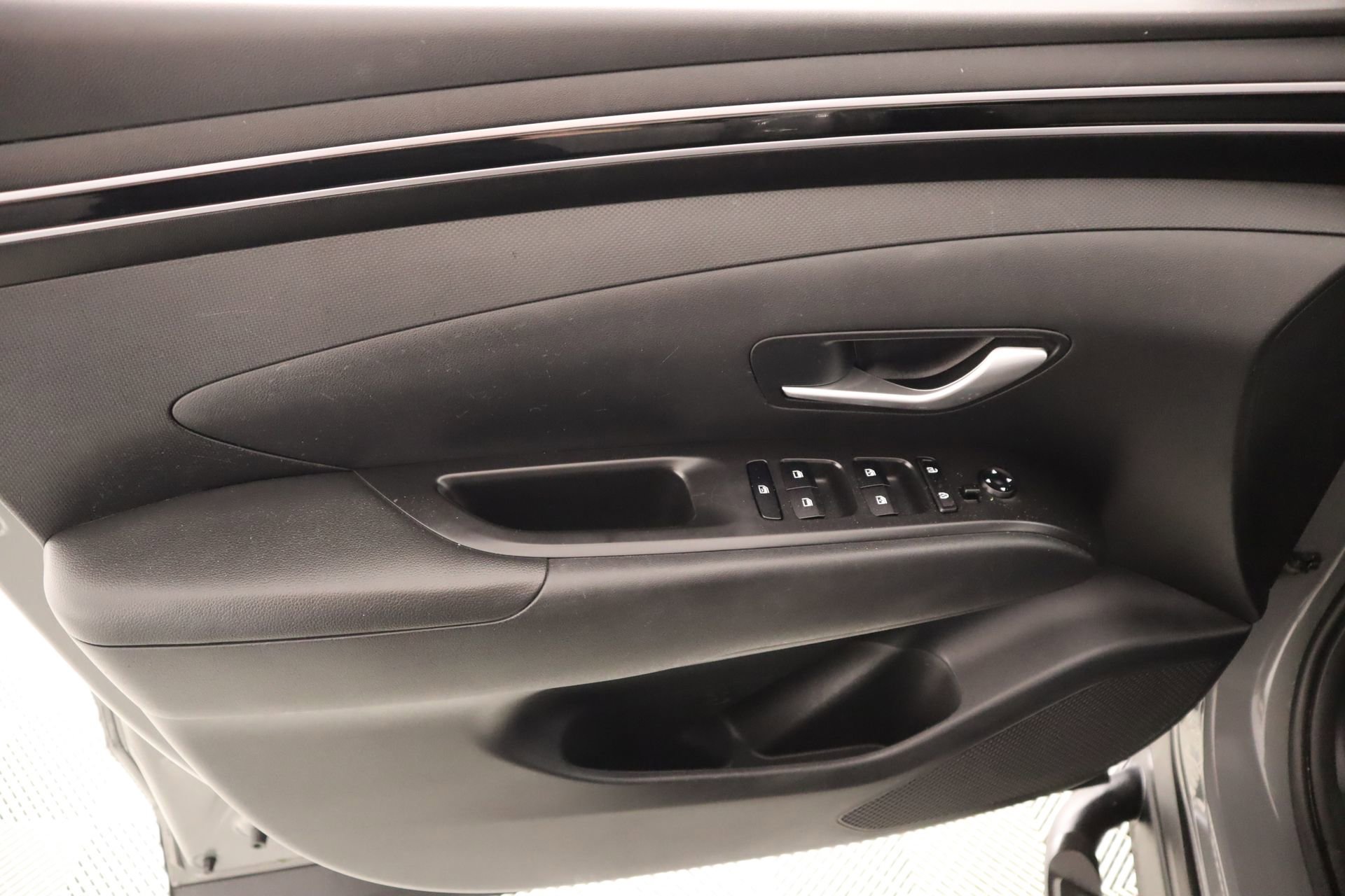 Used 2024 Hyundai Santa Cruz SEL w/ Activity Package image 17