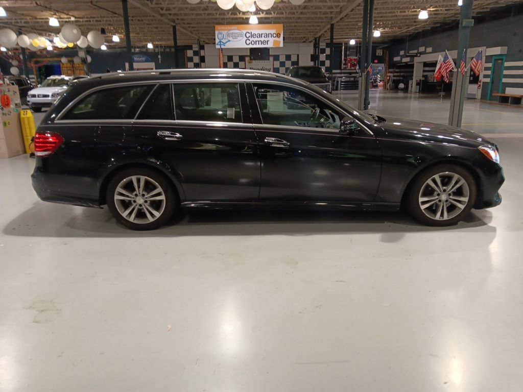 Used 2014 Mercedes-Benz E 350 4MATIC Wagon image 10