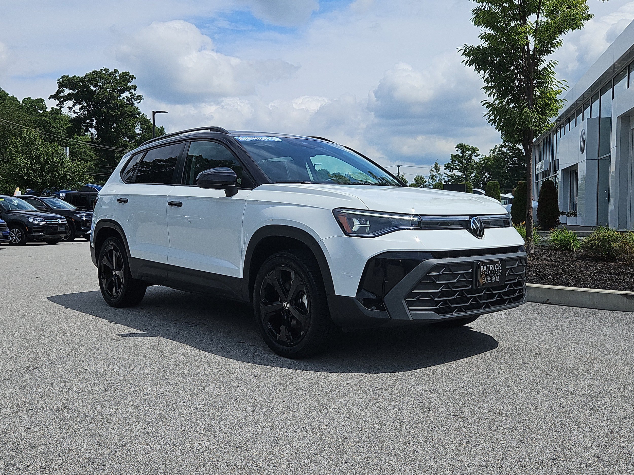 Used 2025 Volkswagen Taos SE