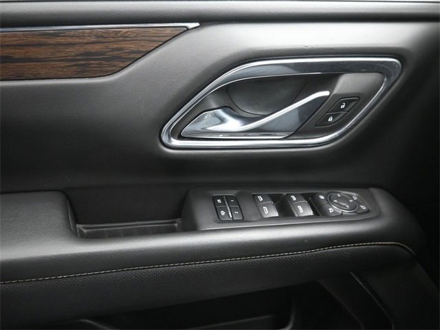 Used 2023 Chevrolet Suburban Premier image 26