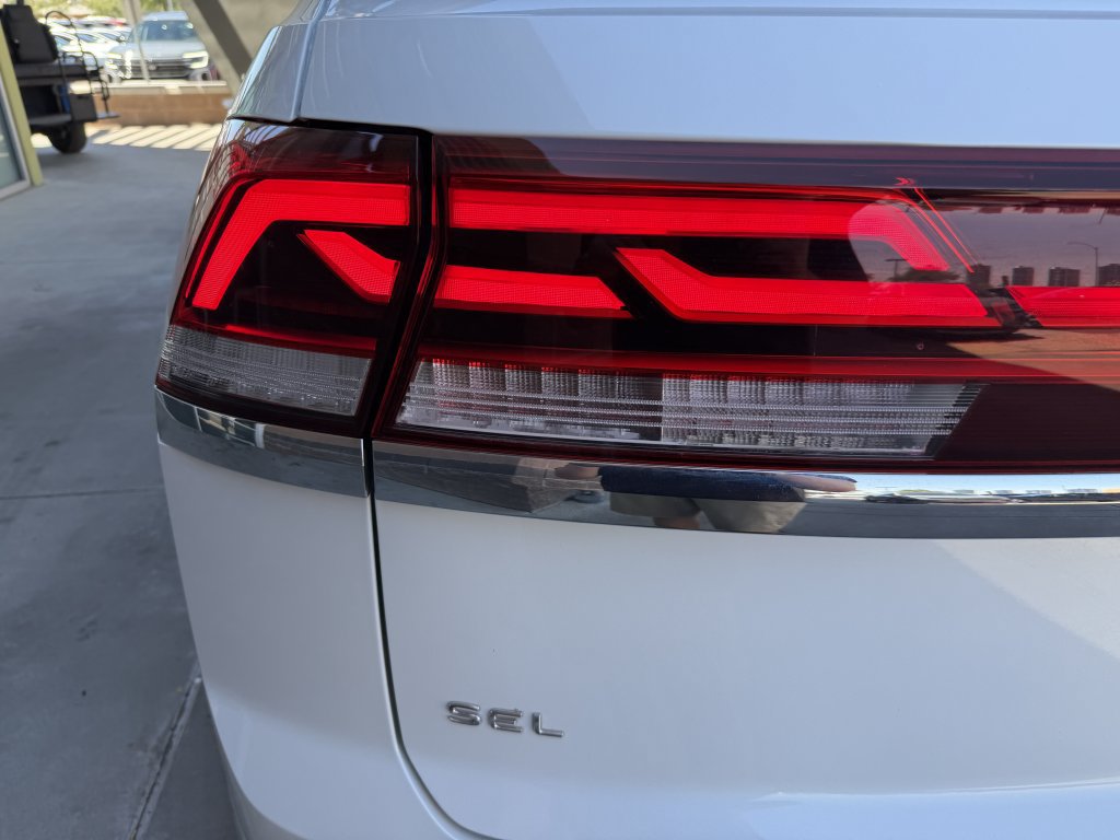 Used 2024 Volkswagen Atlas Cross Sport SEL AWD/4WD image 14