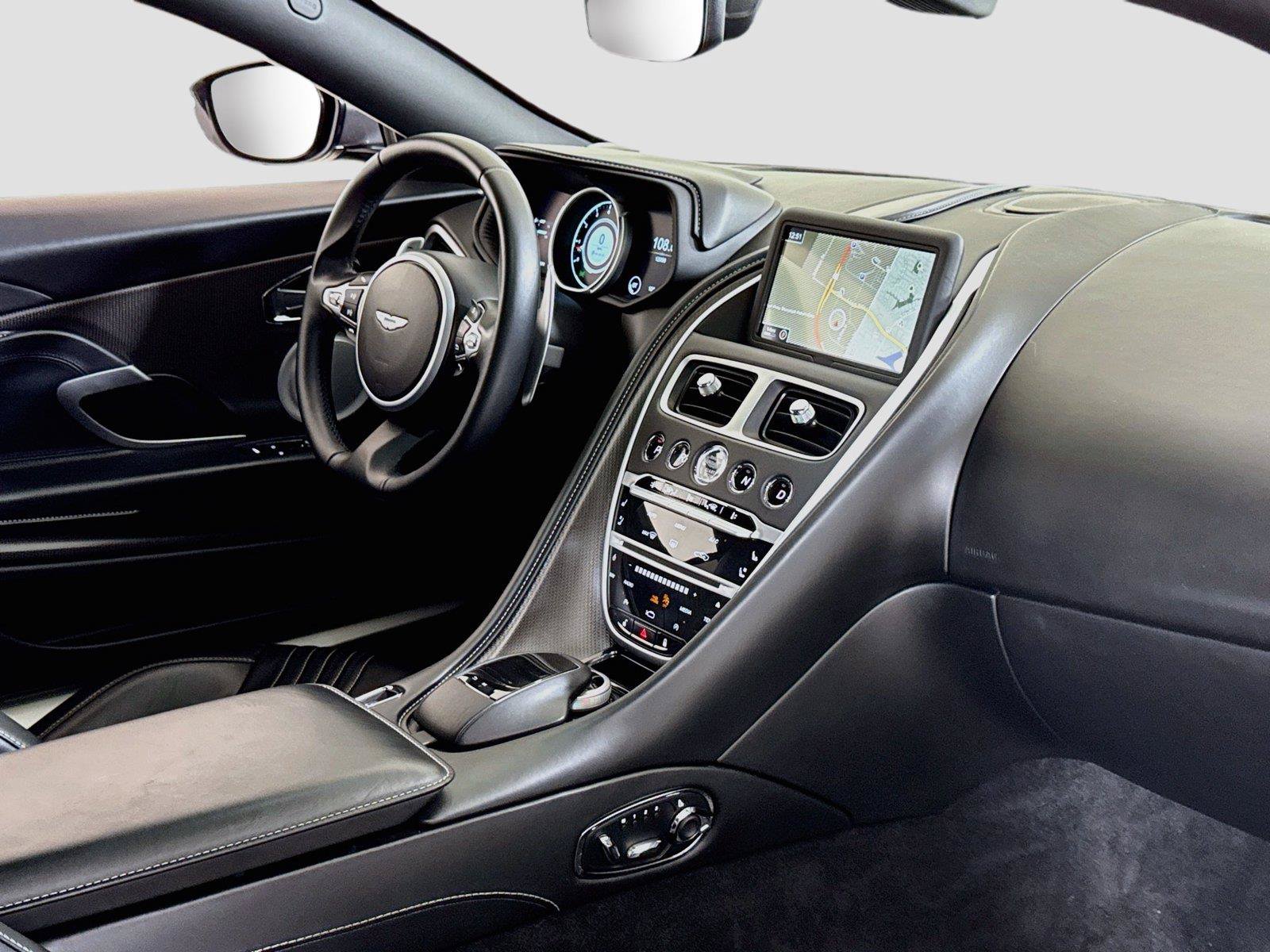 Used 2017 Aston Martin DB11 V12 RWD image 27