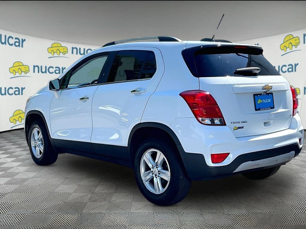 Used 2018 Chevrolet Trax LT w/ LT Convenience Package AWD/4WD image 4