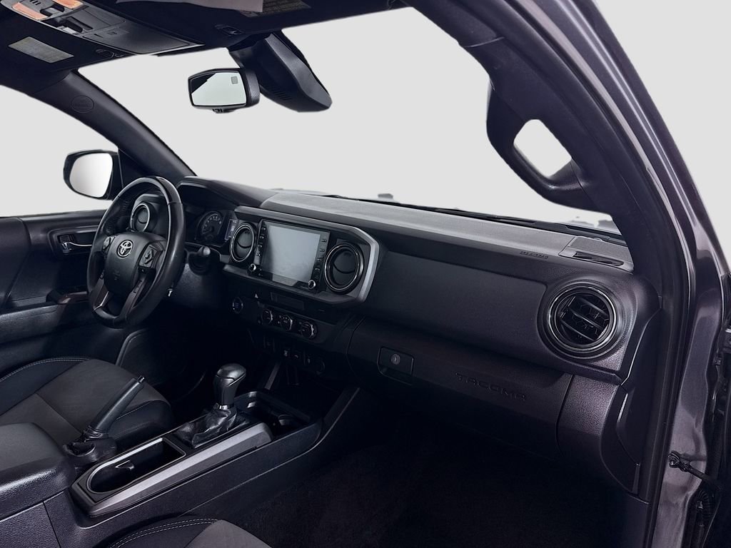 Certified 2021 Toyota Tacoma TRD Off-Road image 19