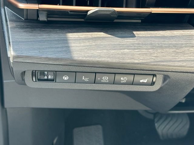Certified 2024 Nissan Ariya AWD image 22