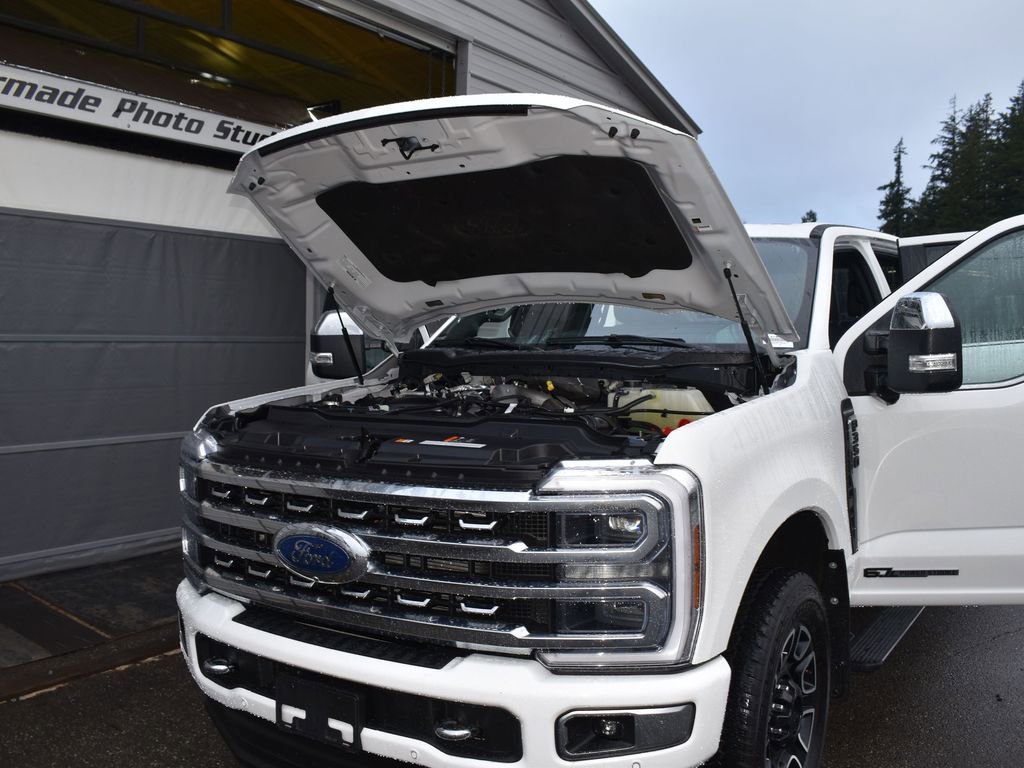 Used 2024 Ford F350 Platinum AWD/4WD image 31