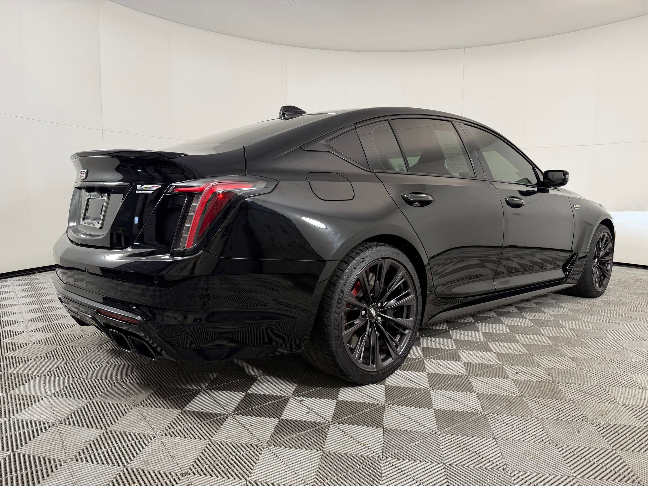 Used 2024 Cadillac CT5 V Blackwing w/ Parking Package RWD image 8