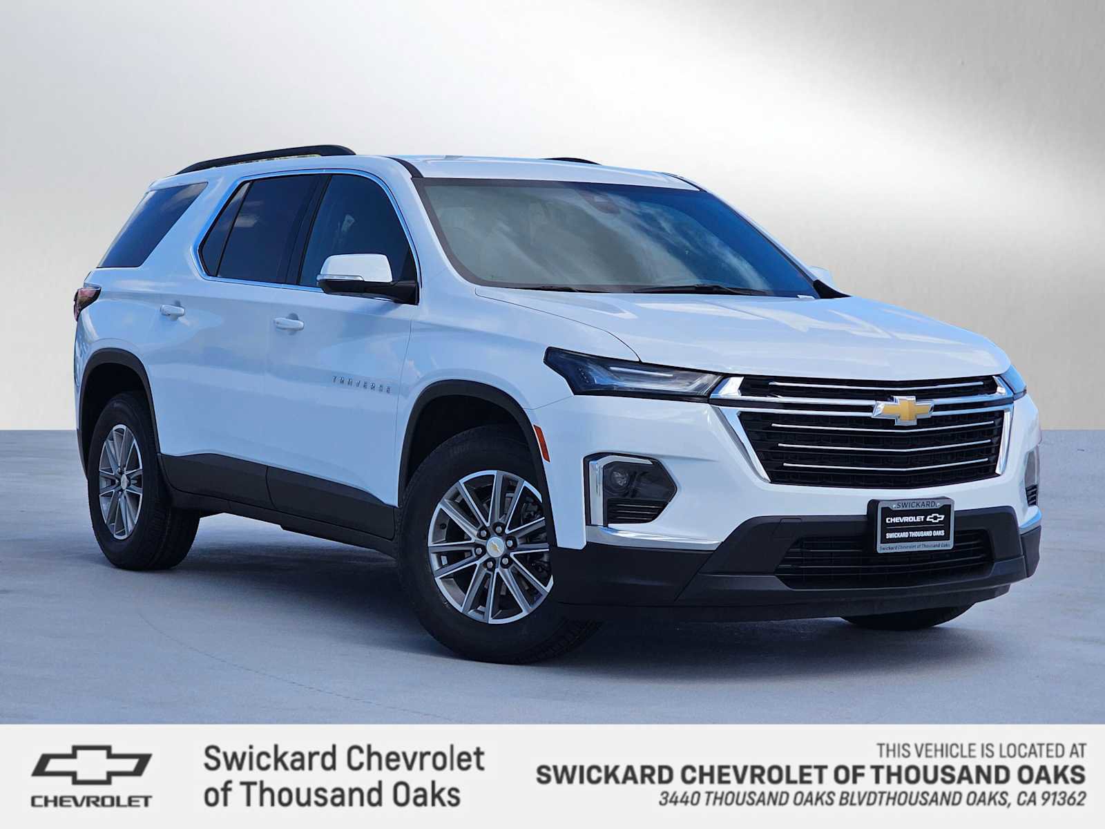Used 2023 Chevrolet Traverse LT
