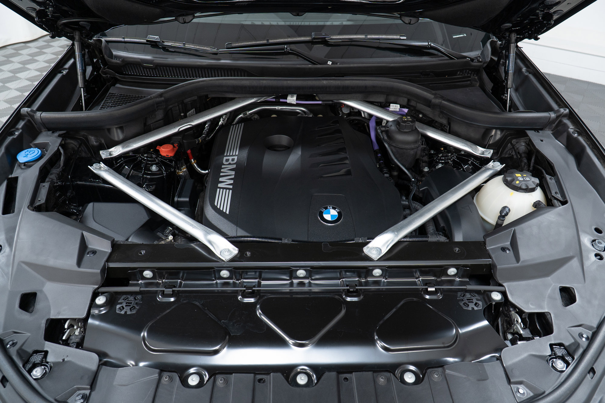 Certified 2024 BMW X5 xDrive40i w/ Premium Package image 9