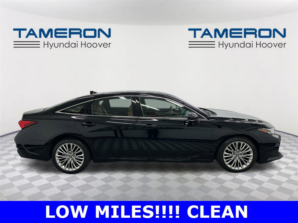 Used 2019 Toyota Avalon Limited image 6