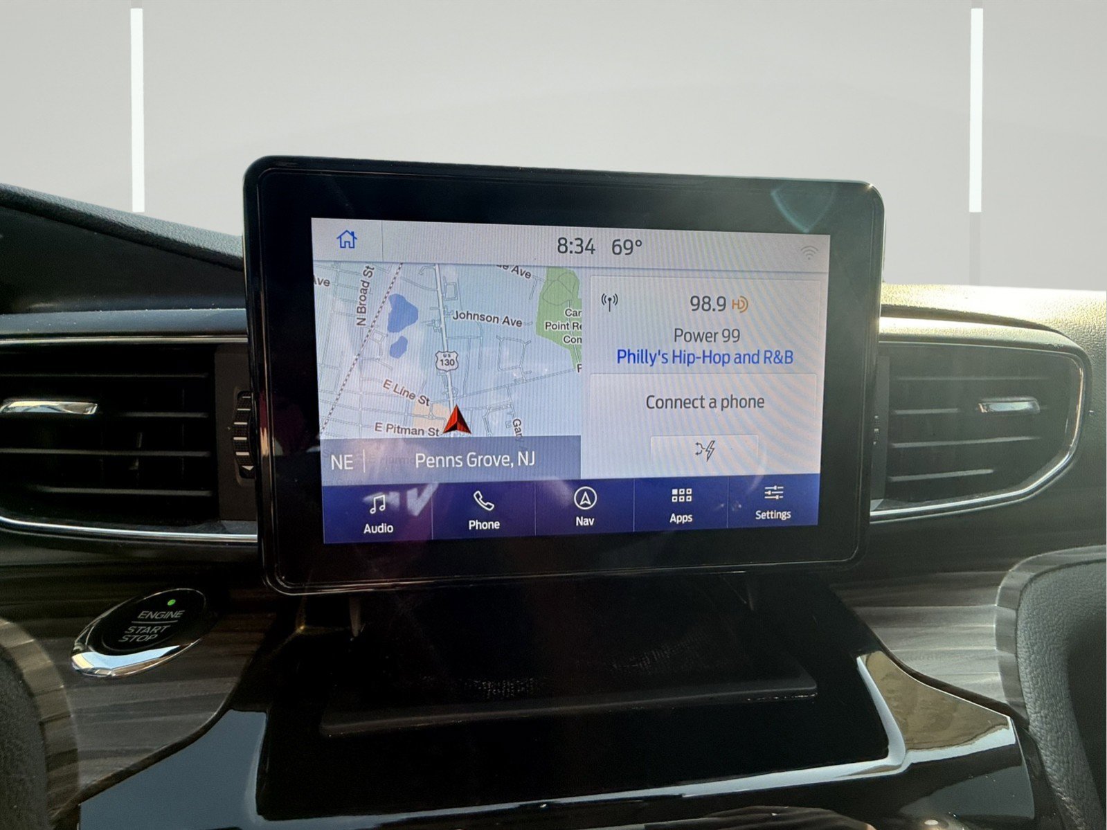 Used 2021 Ford Explorer Limited w/ Hybrid Equipment Group 310A image 17