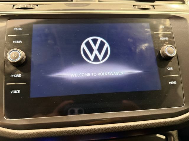 Used 2024 Volkswagen Tiguan SE AWD/4WD image 18