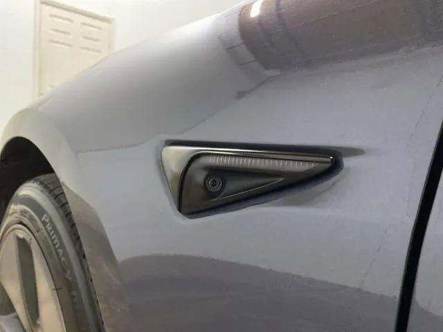 Used 2023 Tesla Model 3 Standard Range image 96