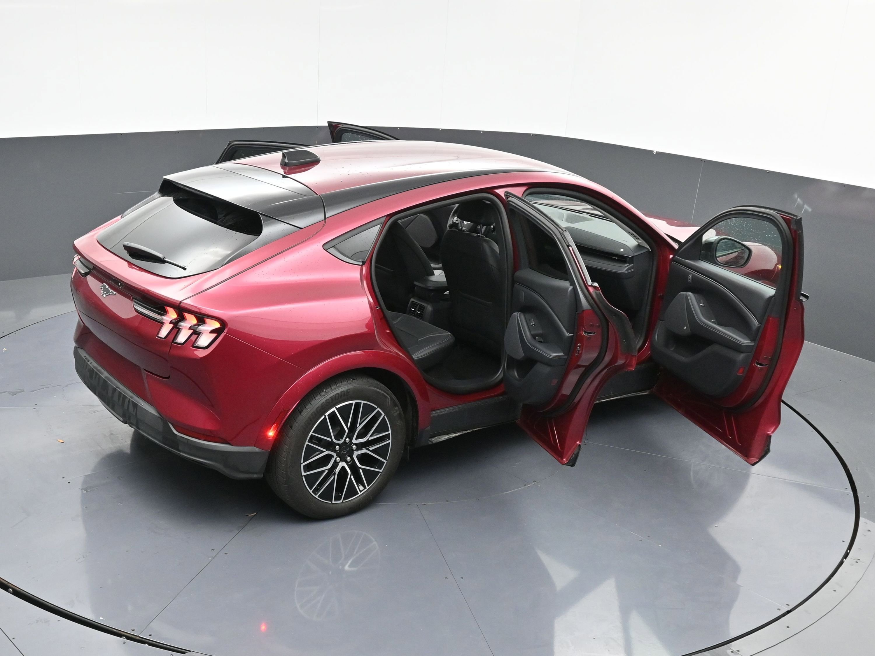 Used 2025 Ford Mustang Mach-E Premium image 47