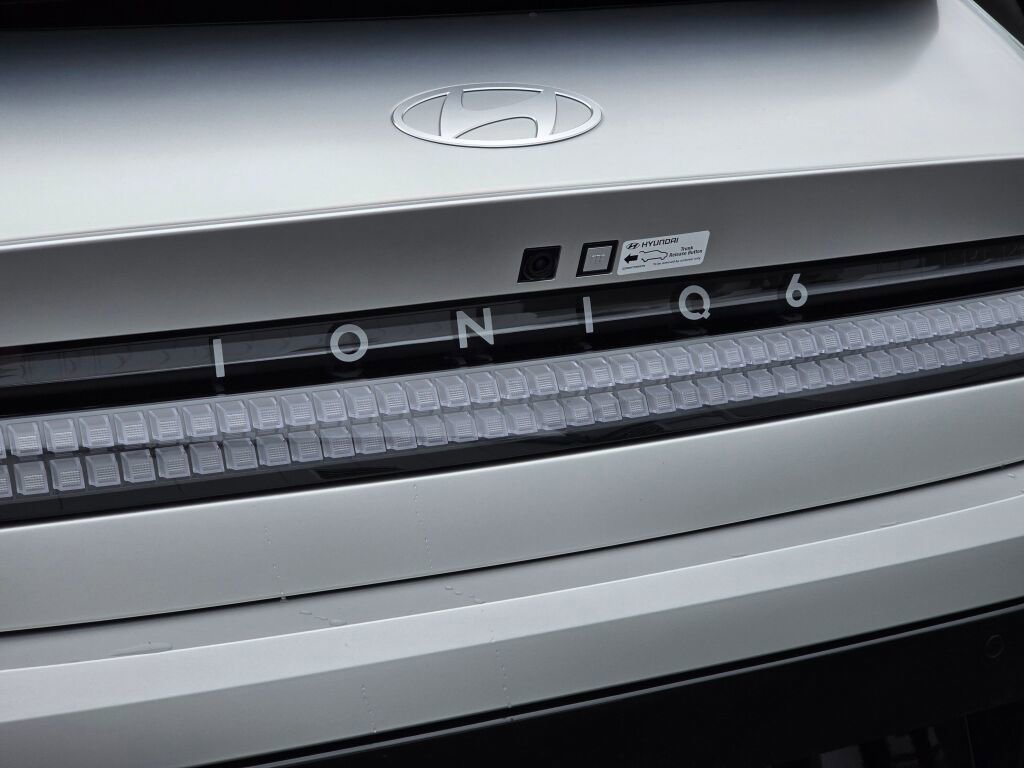 New 2025 Hyundai Ioniq 6 SEL image 12