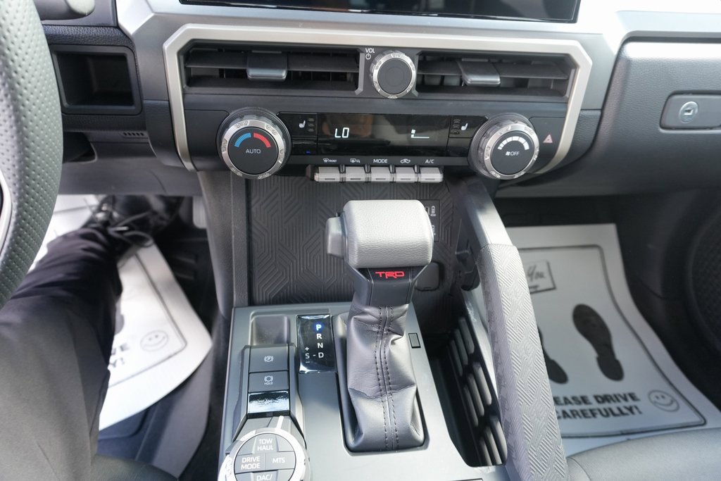 Used 2024 Toyota Tacoma TRD Off-Road image 21