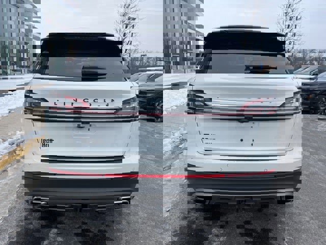 Used 2022 Lincoln Nautilus Black Label w/ Class II Trailer Tow Package image 7