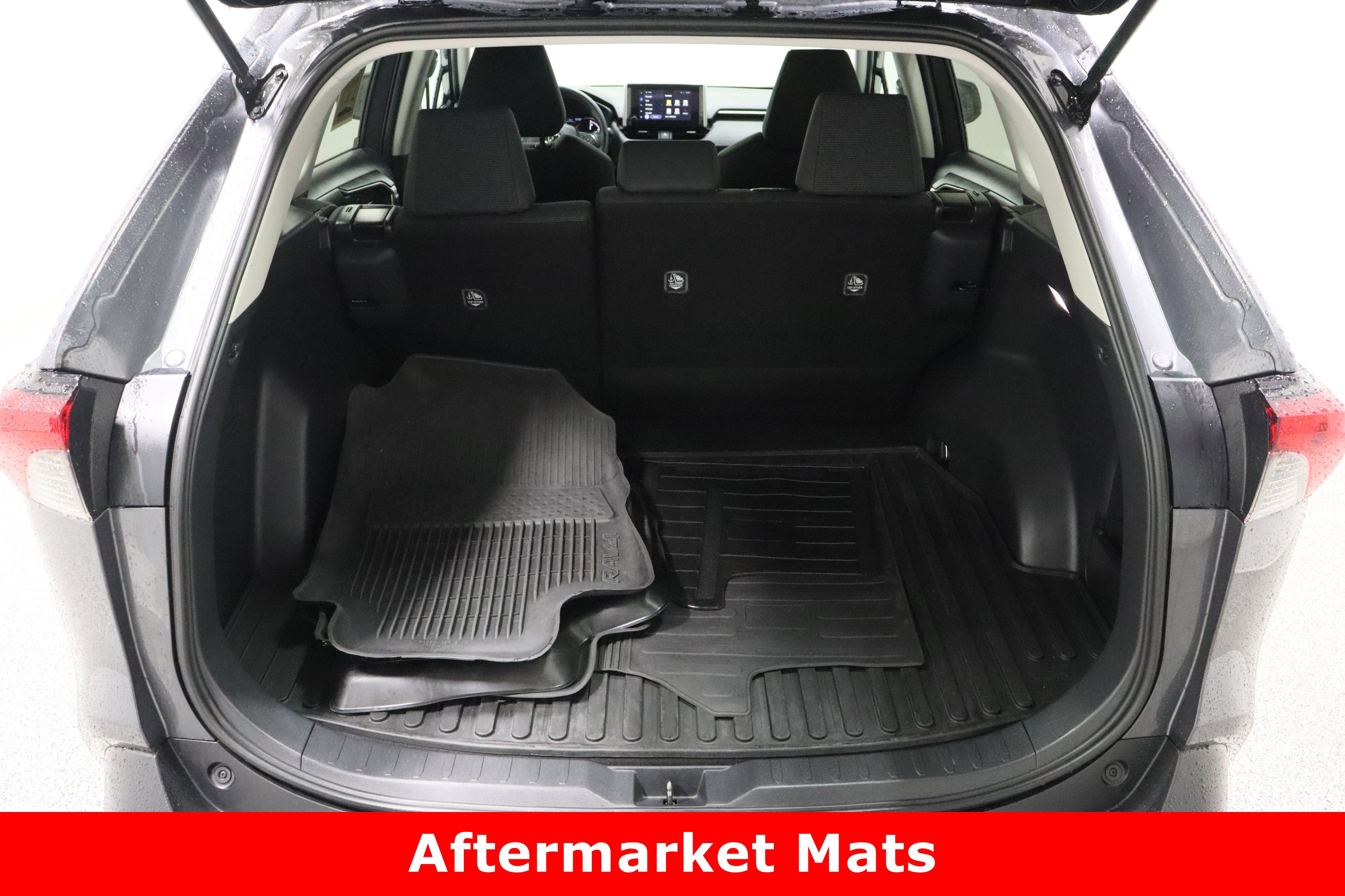 Used 2024 Toyota RAV4 LE image 28