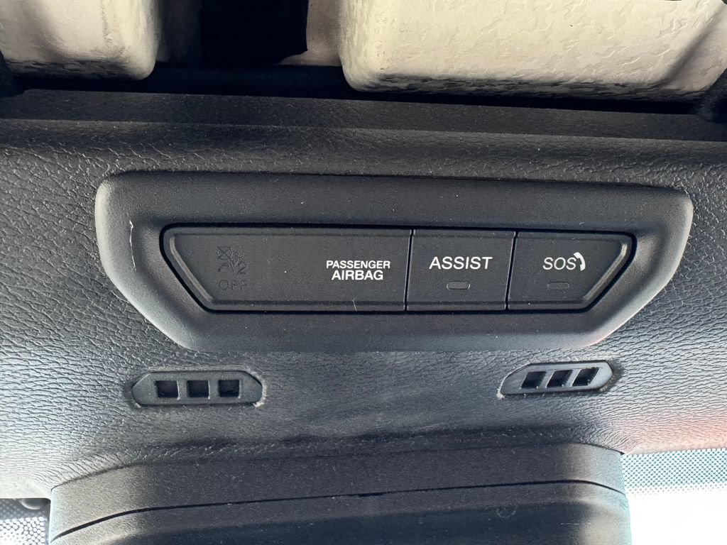 Used 2022 Jeep Wrangler Unlimited Sahara AWD/4WD image 29