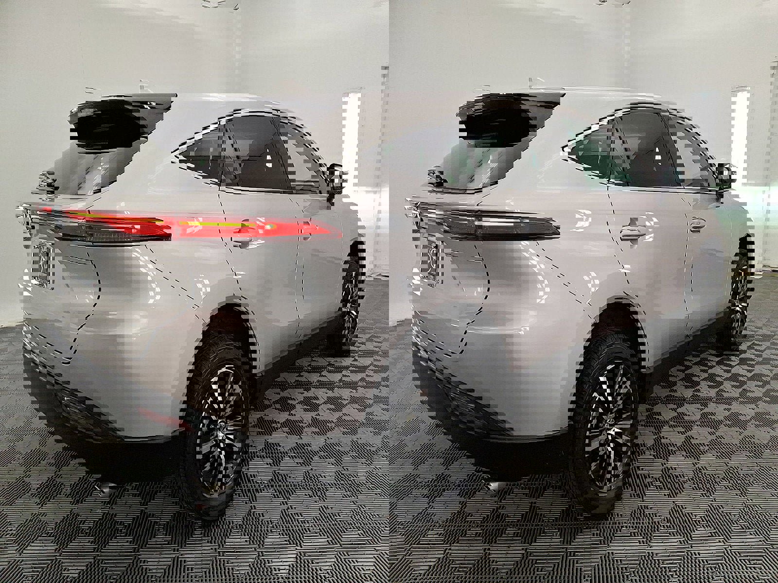 Certified 2023 Toyota Venza LE image 24