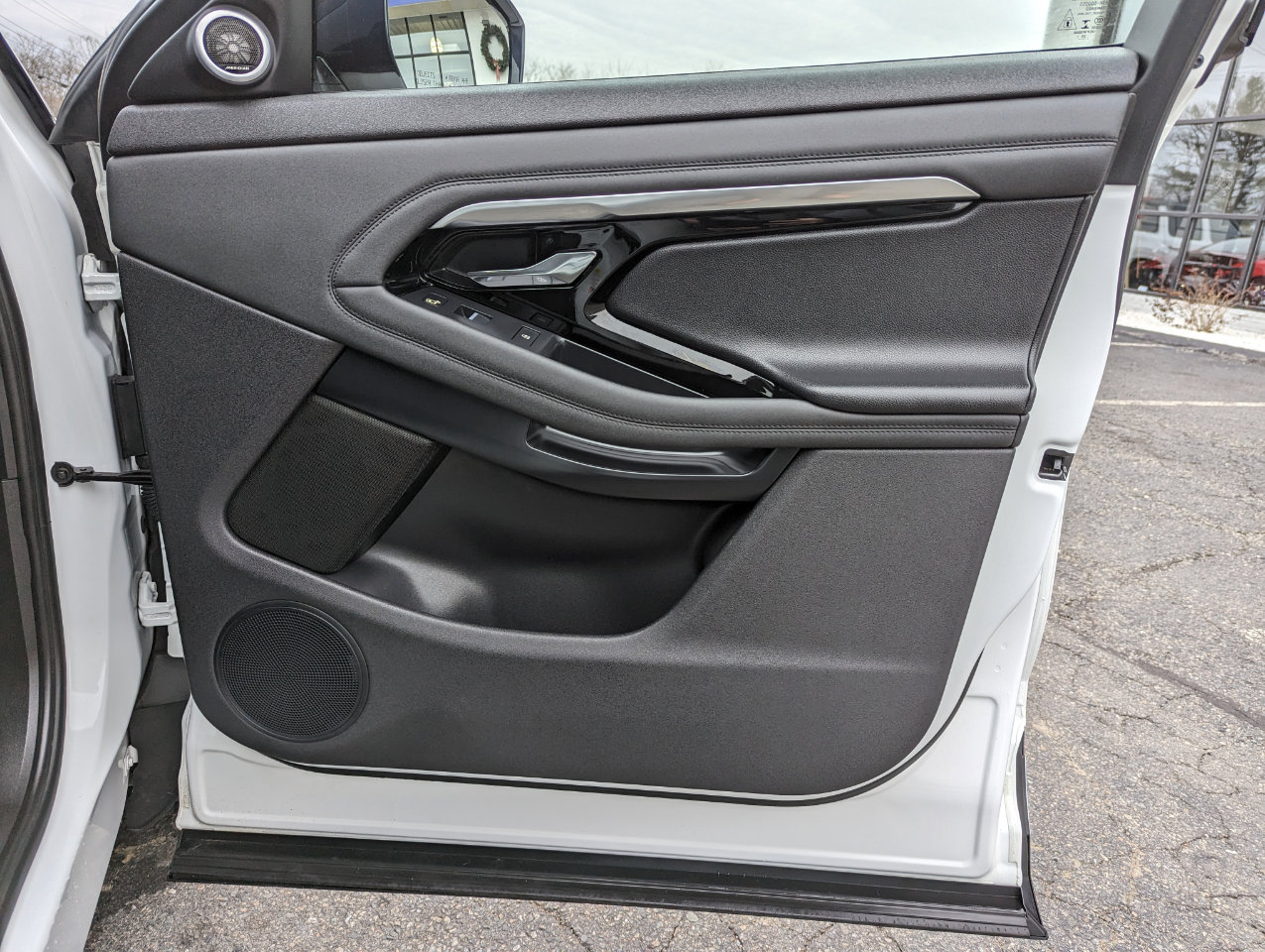 Used 2021 Land Rover Range Rover Evoque S image 28