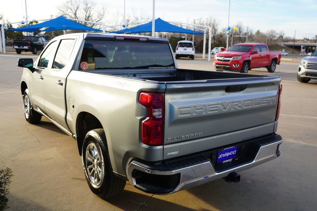 Used 2025 Chevrolet Silverado 1500 LT image 10
