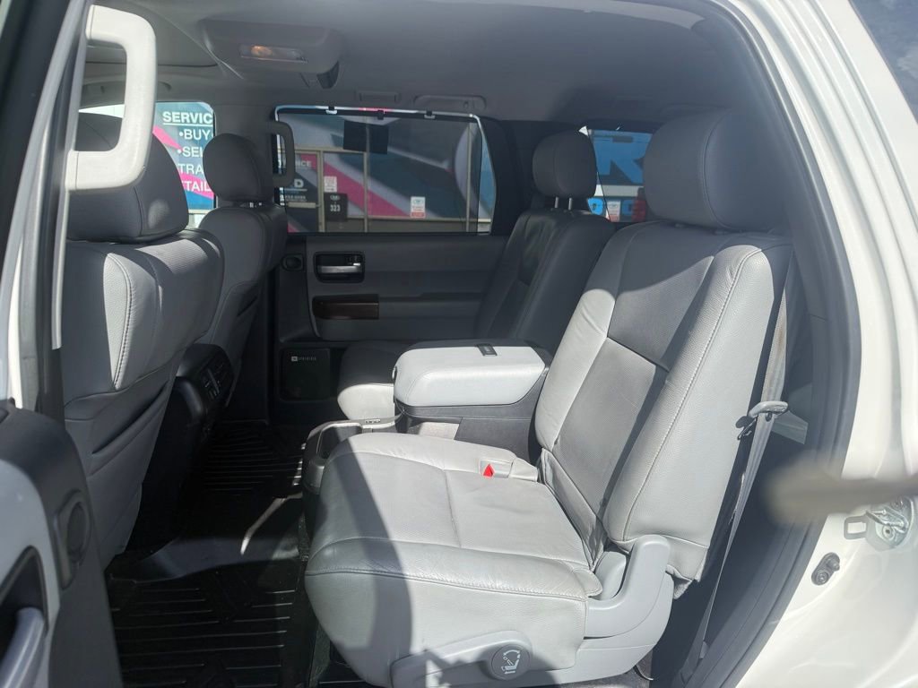 Used 2016 Toyota Sequoia Platinum image 11