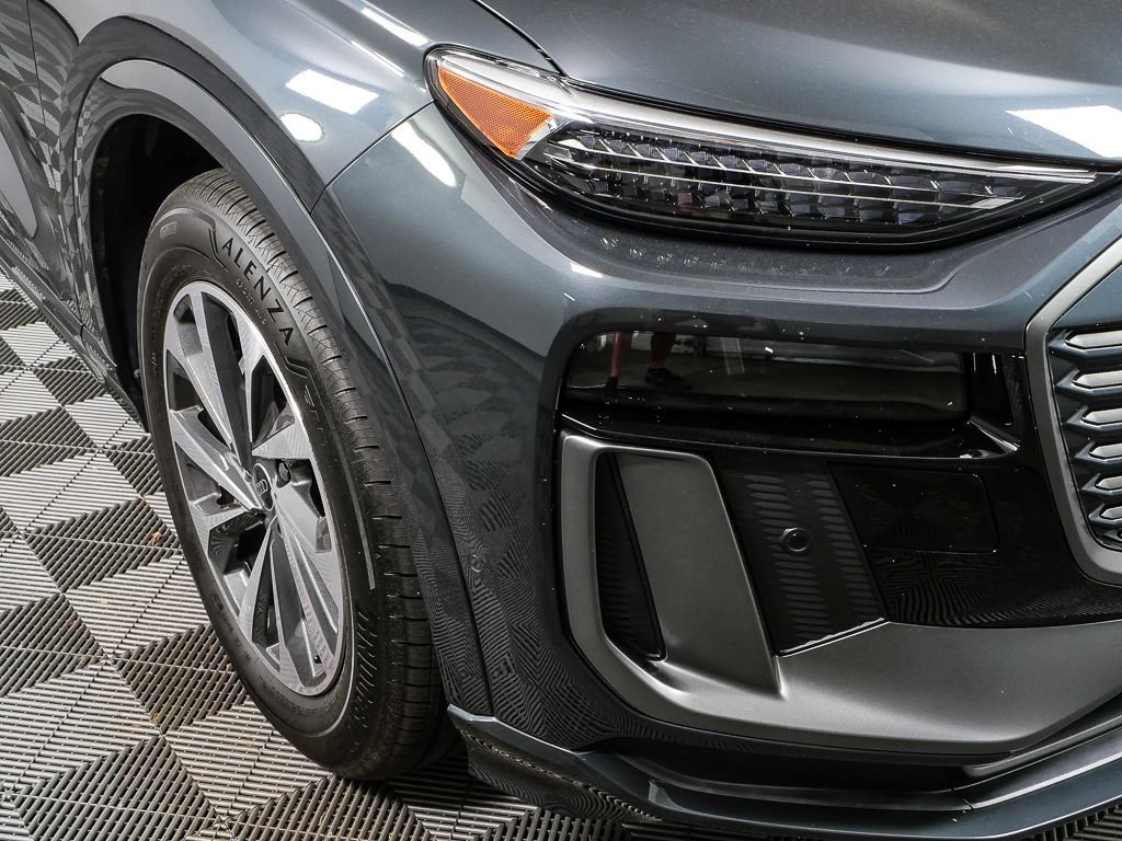 Certified 2025 Audi Q6 e-tron Prestige w/ Black Warm Weather Package AWD/4WD image 38
