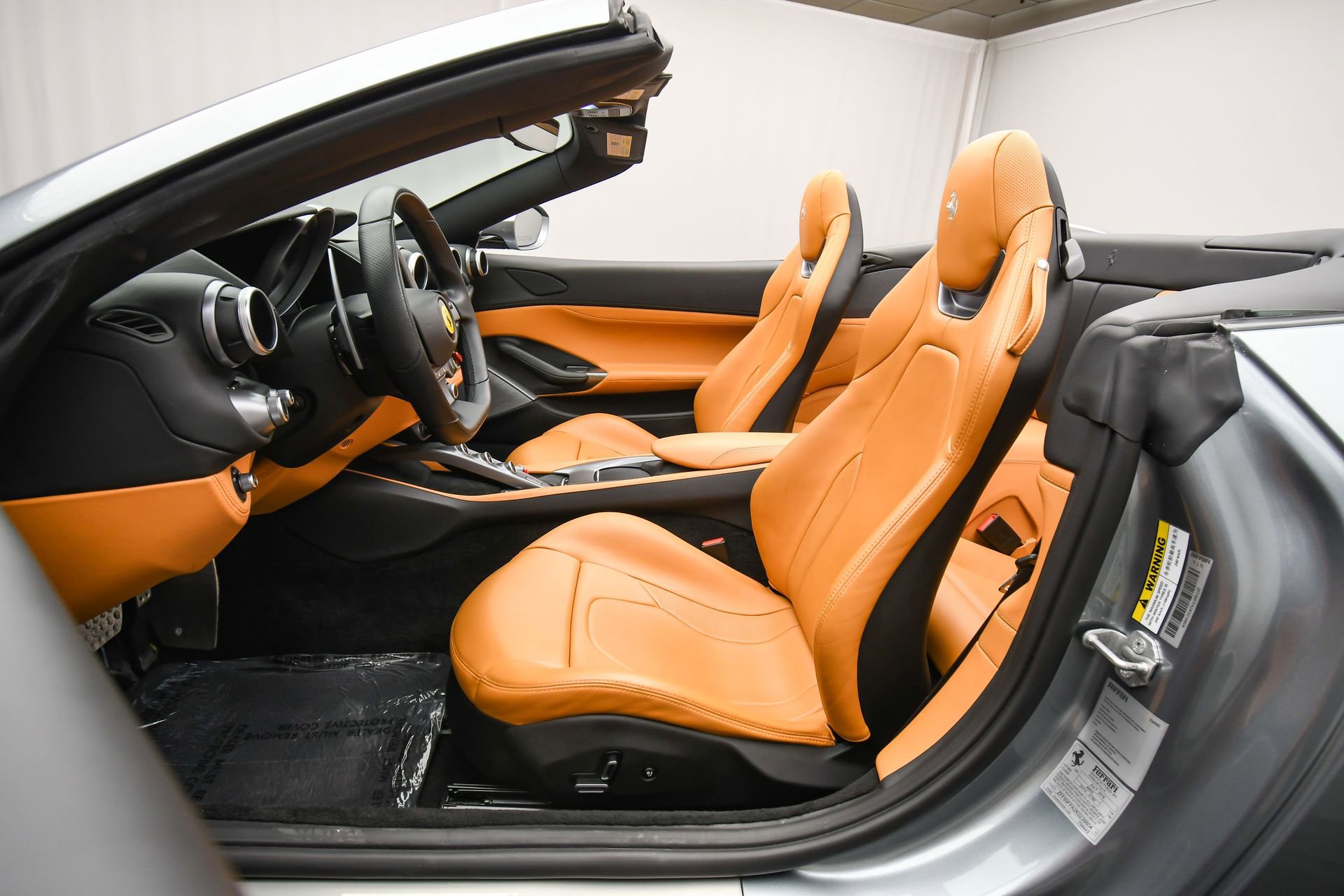 Used 2019 Ferrari Portofino image 19