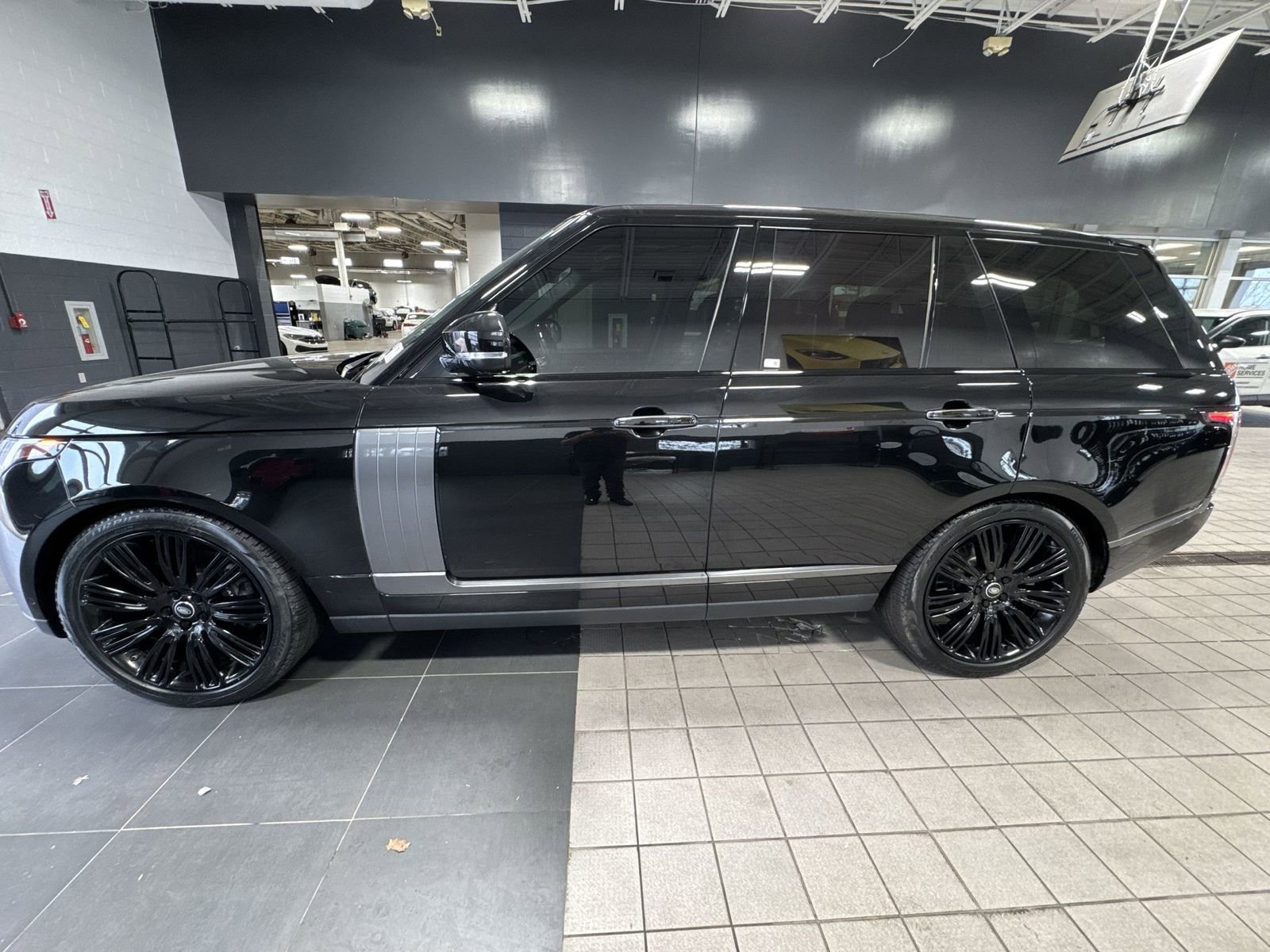 Used 2019 Land Rover Range Rover Autobiography AWD/4WD image 35