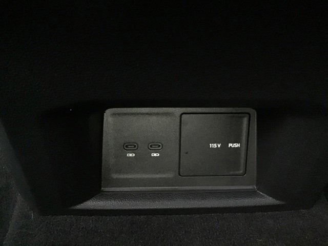 Used 2021 Volkswagen Atlas SEL Premium image 45