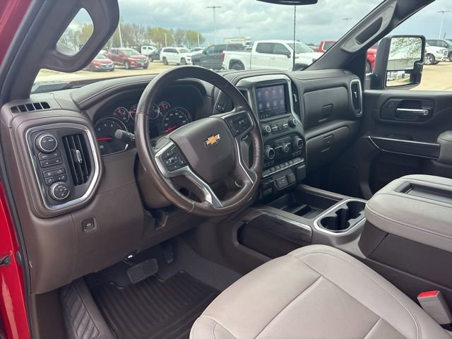 Used 2022 Chevrolet Silverado 2500 LTZ w/ LTZ Convenience Package image 16