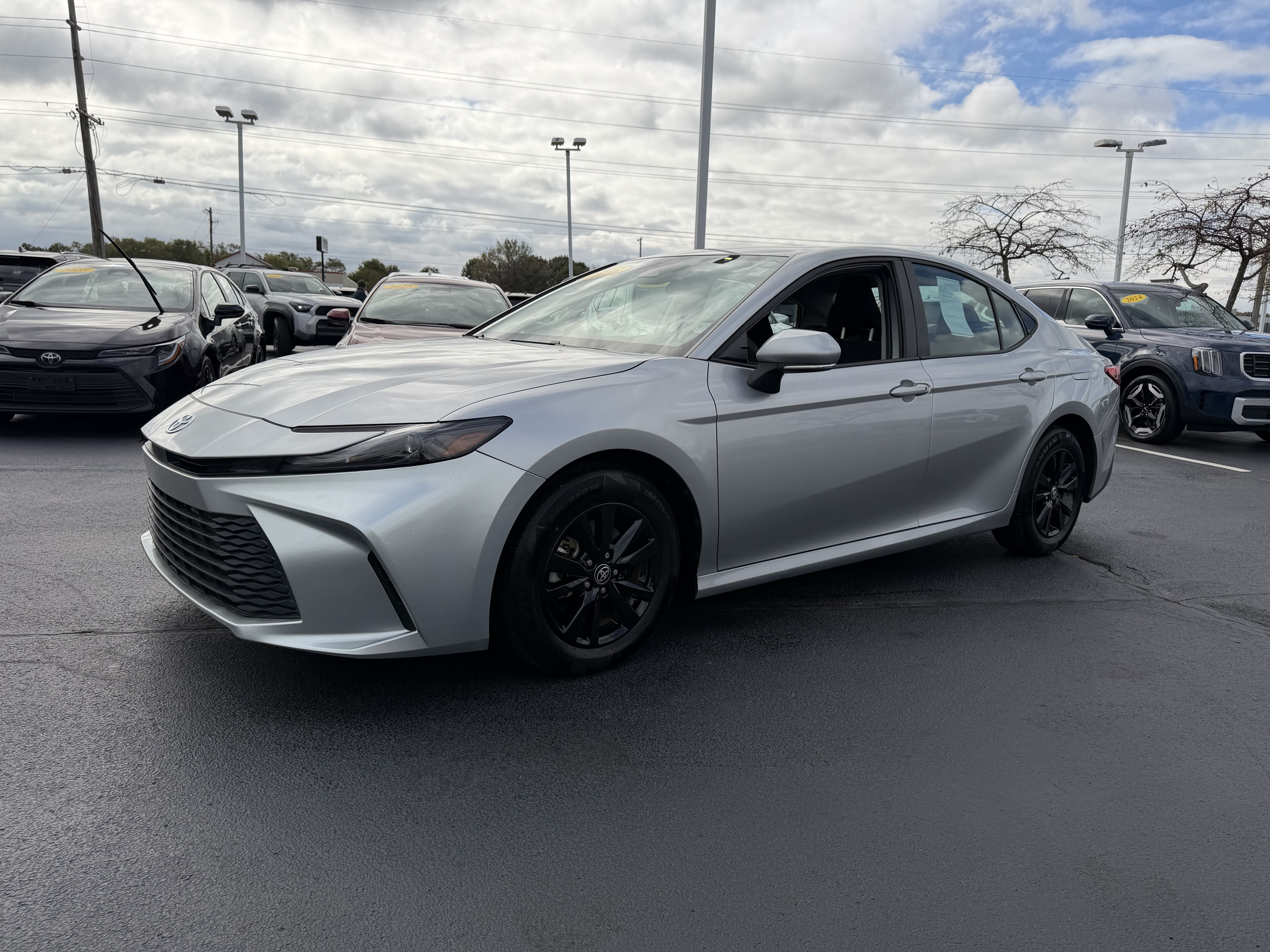 Certified 2025 Toyota Camry LE FWD image 3