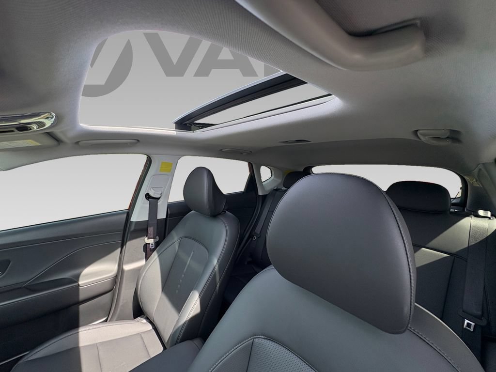 New 2026 Hyundai Kona Limited FWD image 7