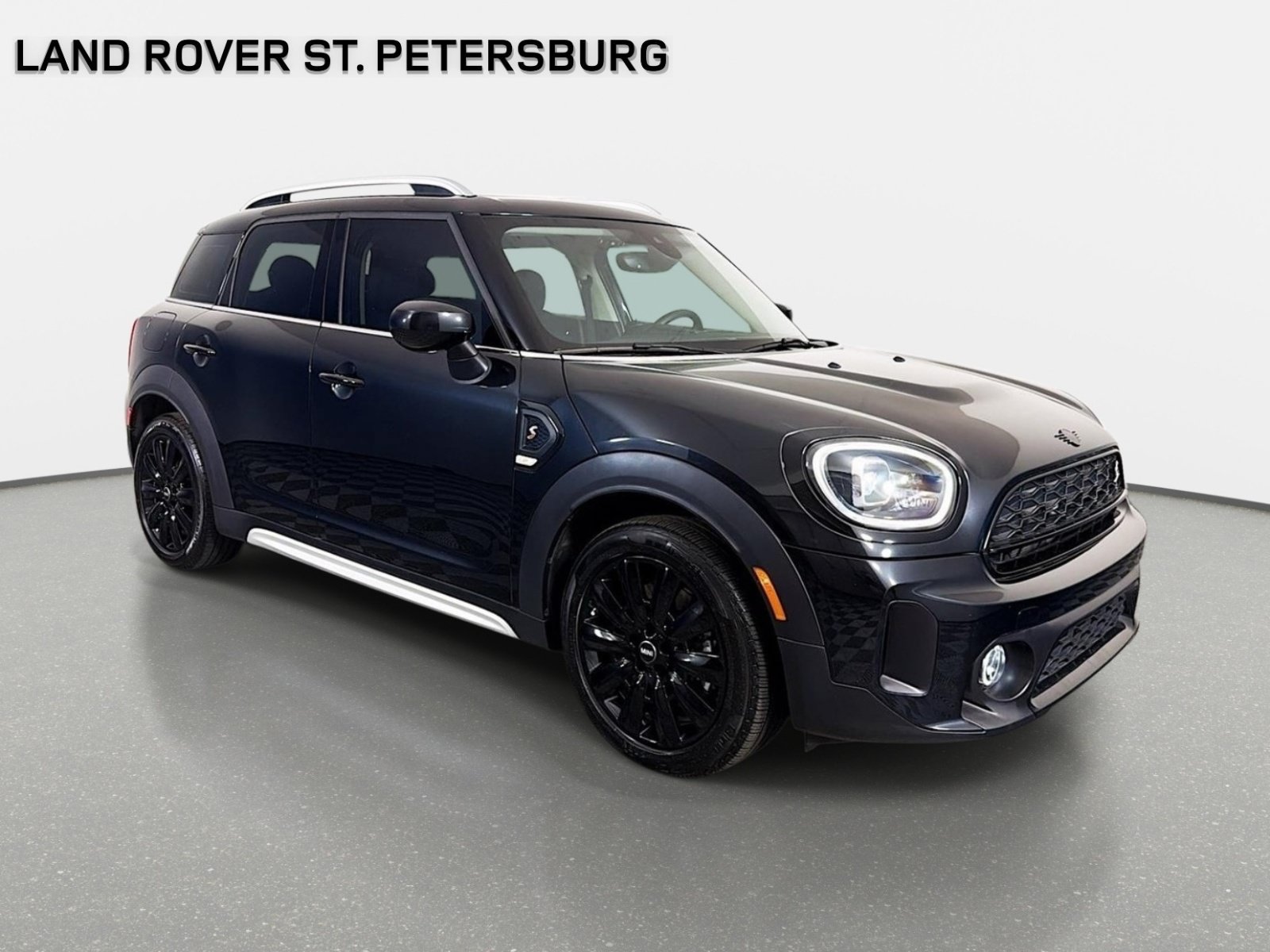 Used 2024 MINI Cooper Countryman S FWD image 3
