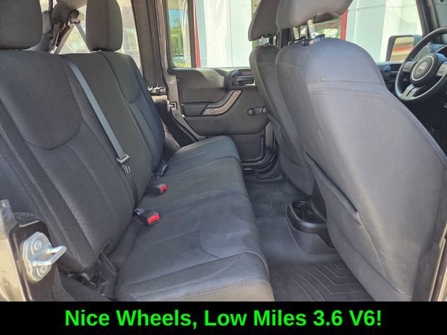 Used 2017 Jeep Wrangler Unlimited Sport AWD/4WD image 14