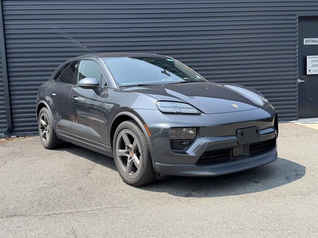 Certified 2024 Porsche Macan 4 Electric AWD/4WD image 10